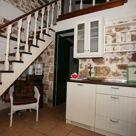 Christina'S Stone Cottage Kassiopi Exterior photo